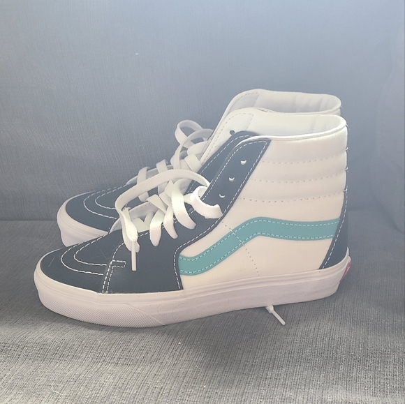 NWT Vans Sk8-hi sneakers size 5.5 - Picture 3 of 4